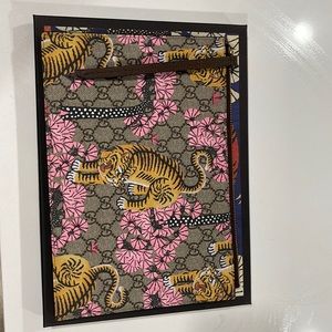 Gucci GG Supreme Coated Canvas Bengal Tiger Zip Pouch